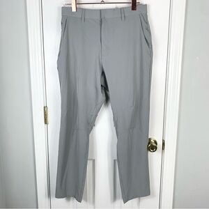 Fabletics The Only Pant Classic Fit Golf Men Size 31 X 30